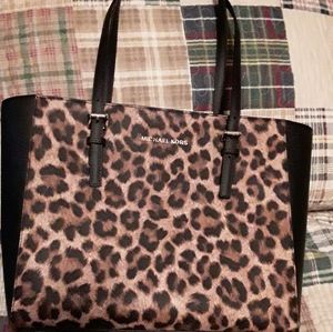 Michael kors tote